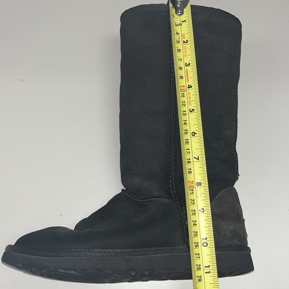 UGG genuine leather upper classic Tall womens sheepskin boots size W5 - Picture 11 of 11
